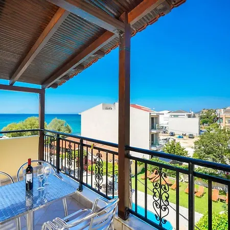 Konstantinos 2 Aparthotel 3*