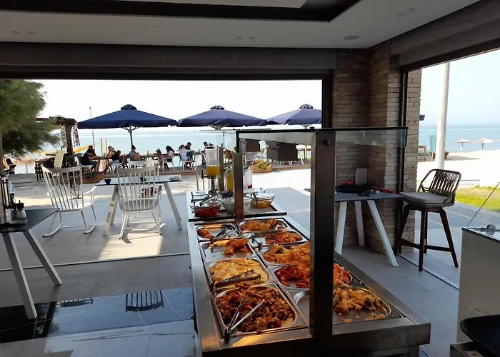 Konstantinos 2 公寓式酒店 3*